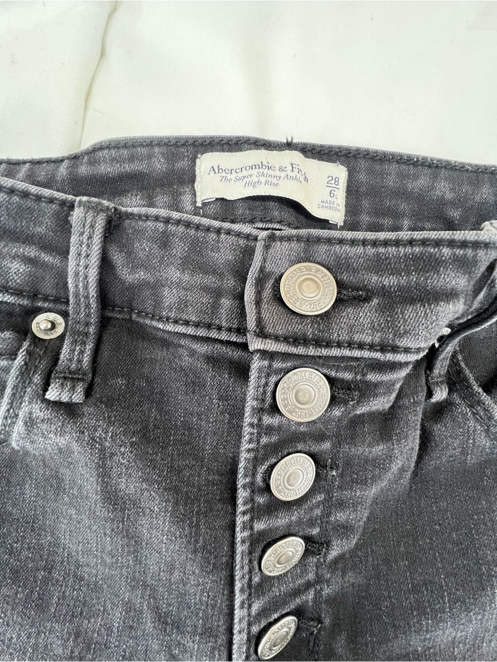 Abercrombie & Fitch Super Skinny Ankle High Rise Jeans - Black